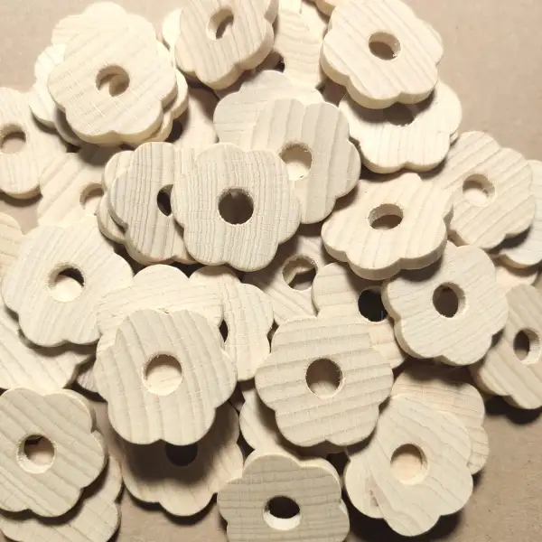 Fiori di Legno Levigati – Decorazioni e Bomboniere Fai da Te